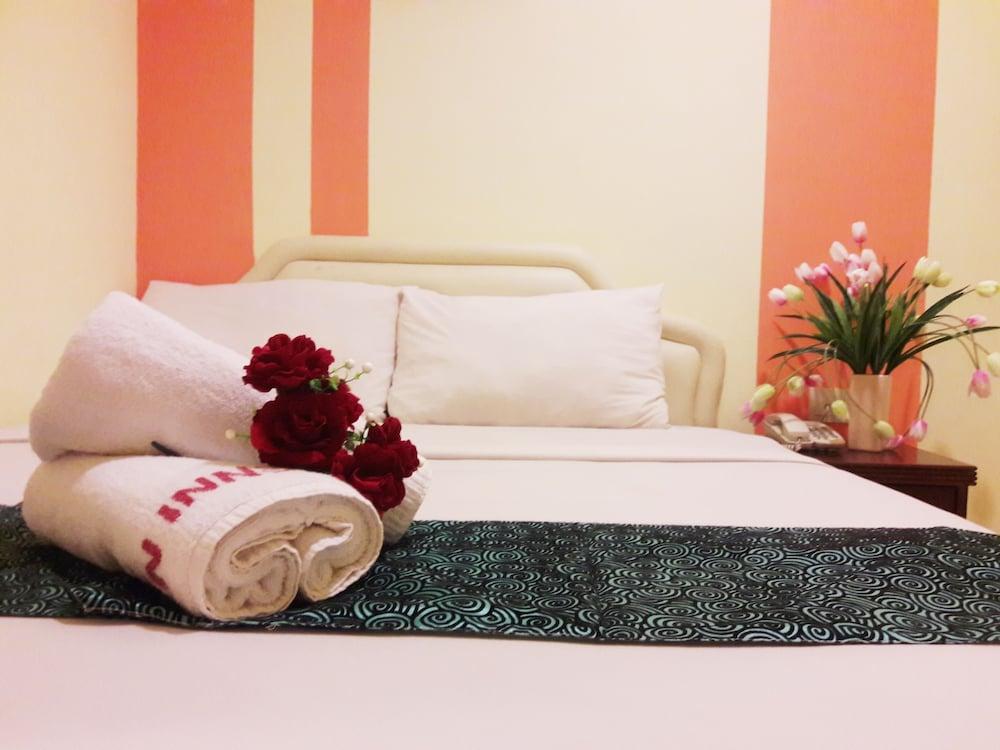 Sun Inns Hotel D'Mind Seri Kembangan Exteriör bild