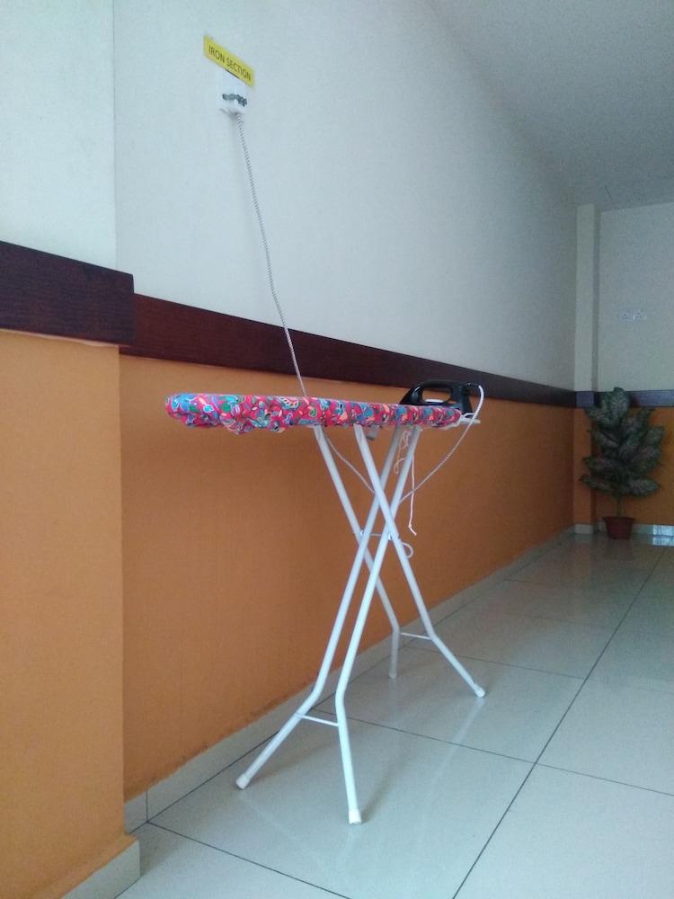 Sun Inns Hotel D'Mind Seri Kembangan Exteriör bild
